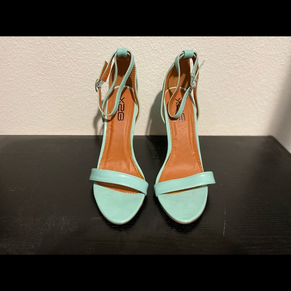 NWOT X2B Strappy Heels- Tiffany Blue Size 8 - Picture 2 of 6